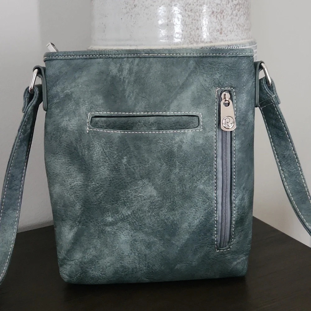 - P&G Tribal Print Crossbody Bag - Picture 4 of 10